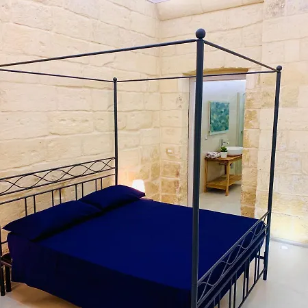 Casa Loca Intera Casa A Due Passi Da Porta San Biagio * Lecce